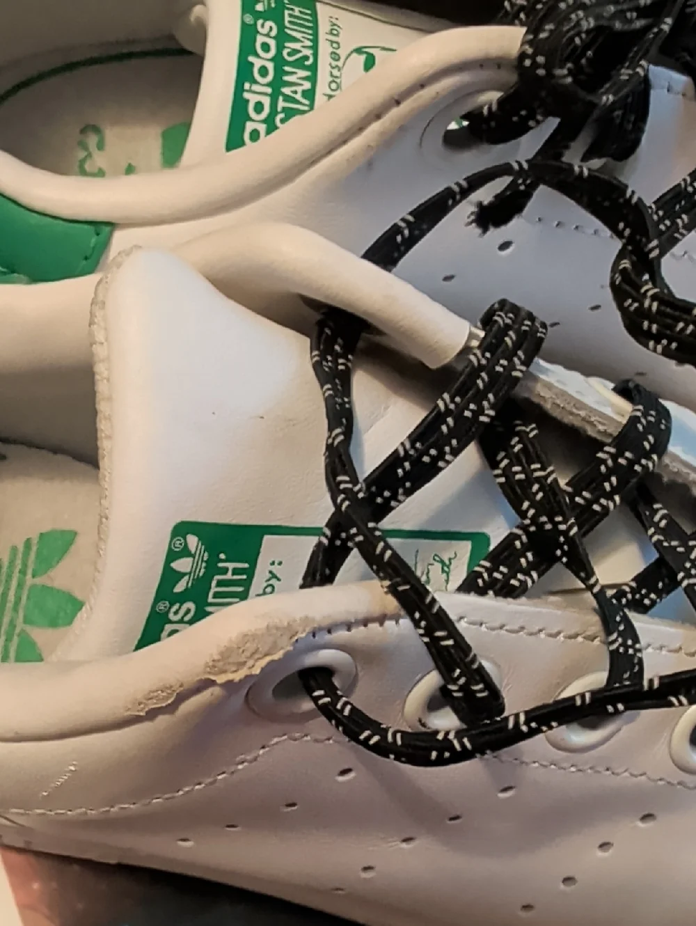 Kids Adidas Stan Smith Sneakers. Size 11 youth/toddler